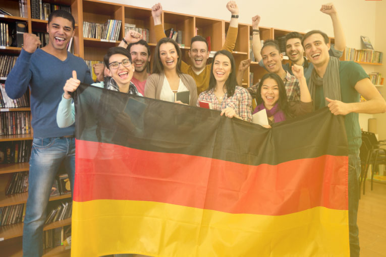 راهنما تحصیل در مقطع کارشناسی در آلمان؛ مراحل ثبت‌نام