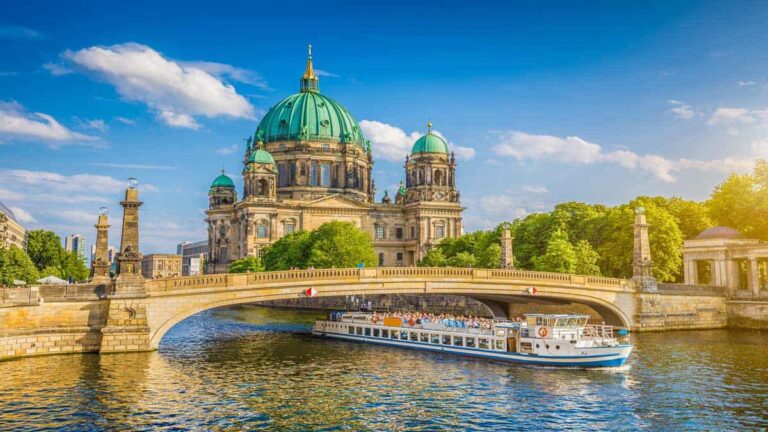 کشور آلمان دارای یکی از زیباترین جاذبه‌های گردشگری در دنیا
