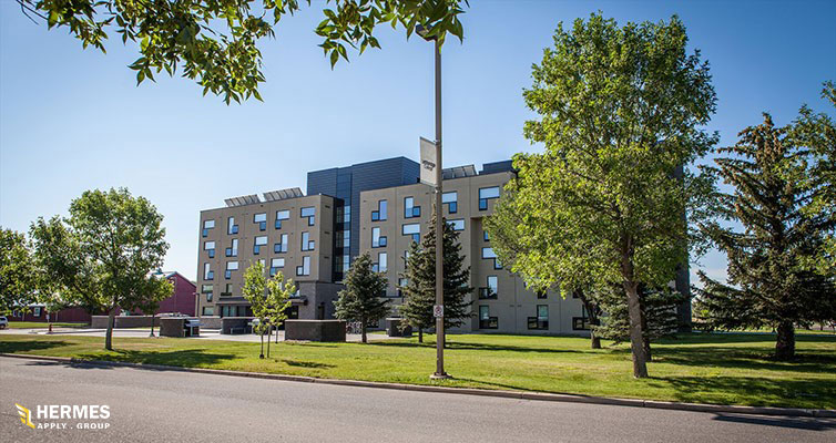 دانشگاه لث بریج در شهر لث بریج بالاترین آمار پذیرش در بین دانشگاه‌های کانادا را به خود اختصاص داده است