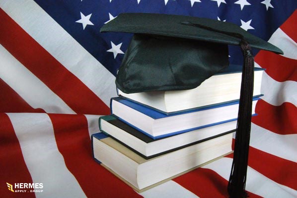 شرکت‌ها علاقه‌مند به استخدام فارغ‌التحصیلان دارای مدرک از دانشگاه‌های ایالات متحده هستند.