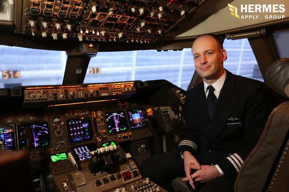 خلبان و مهندس پرواز یکی از موقعیت‌های شغلی پردرآمد در این کشور